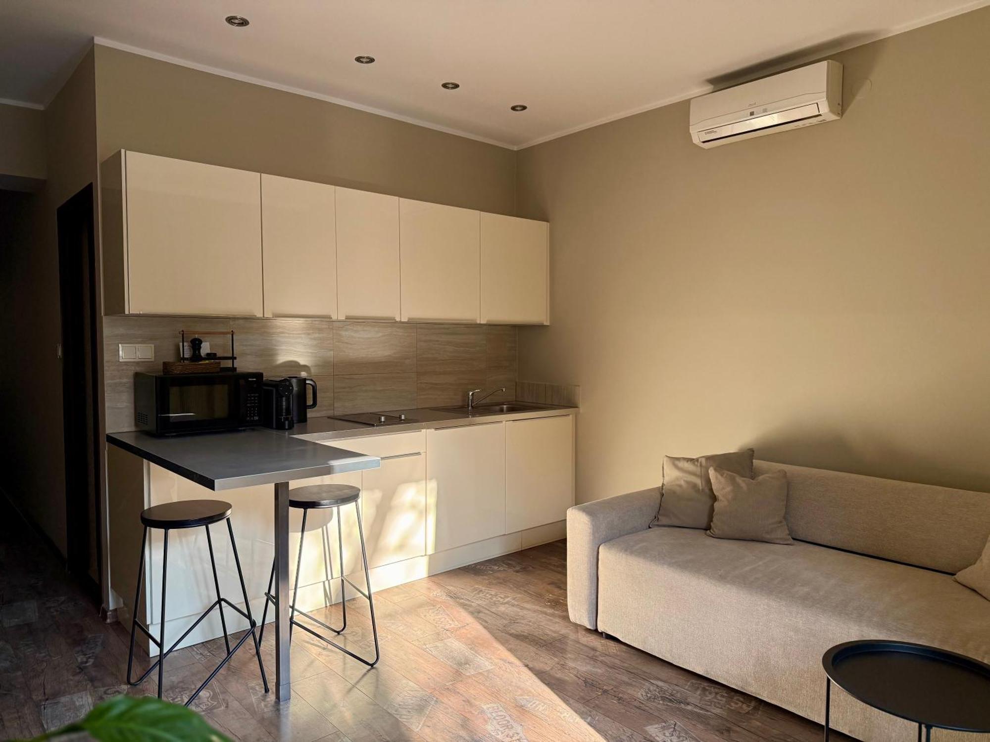 Apartment I