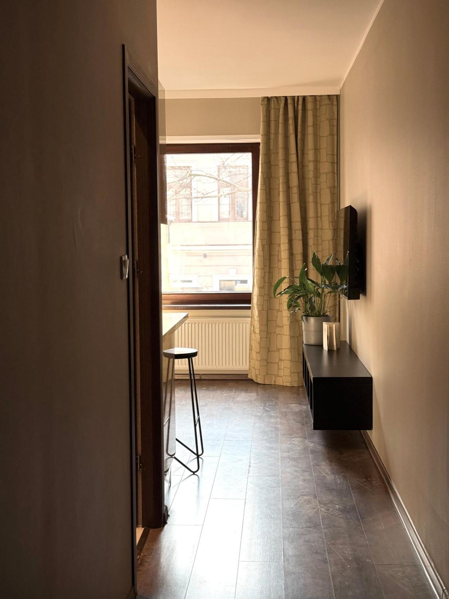 Apartment I