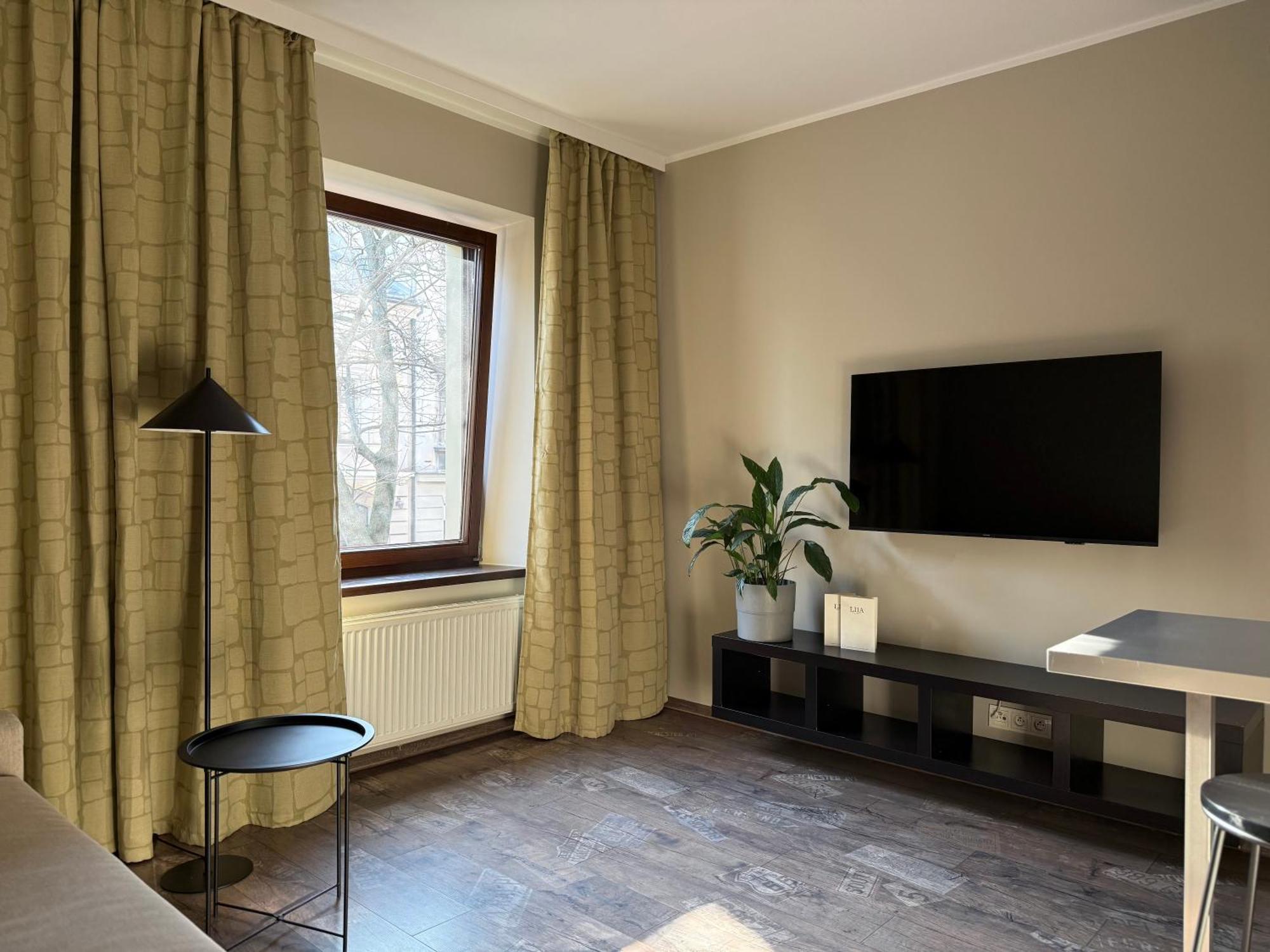Apartment I