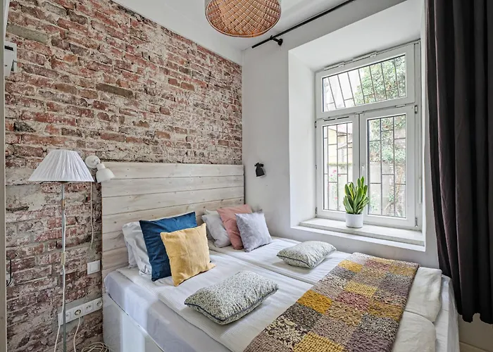 Urban Nest s Blich 8